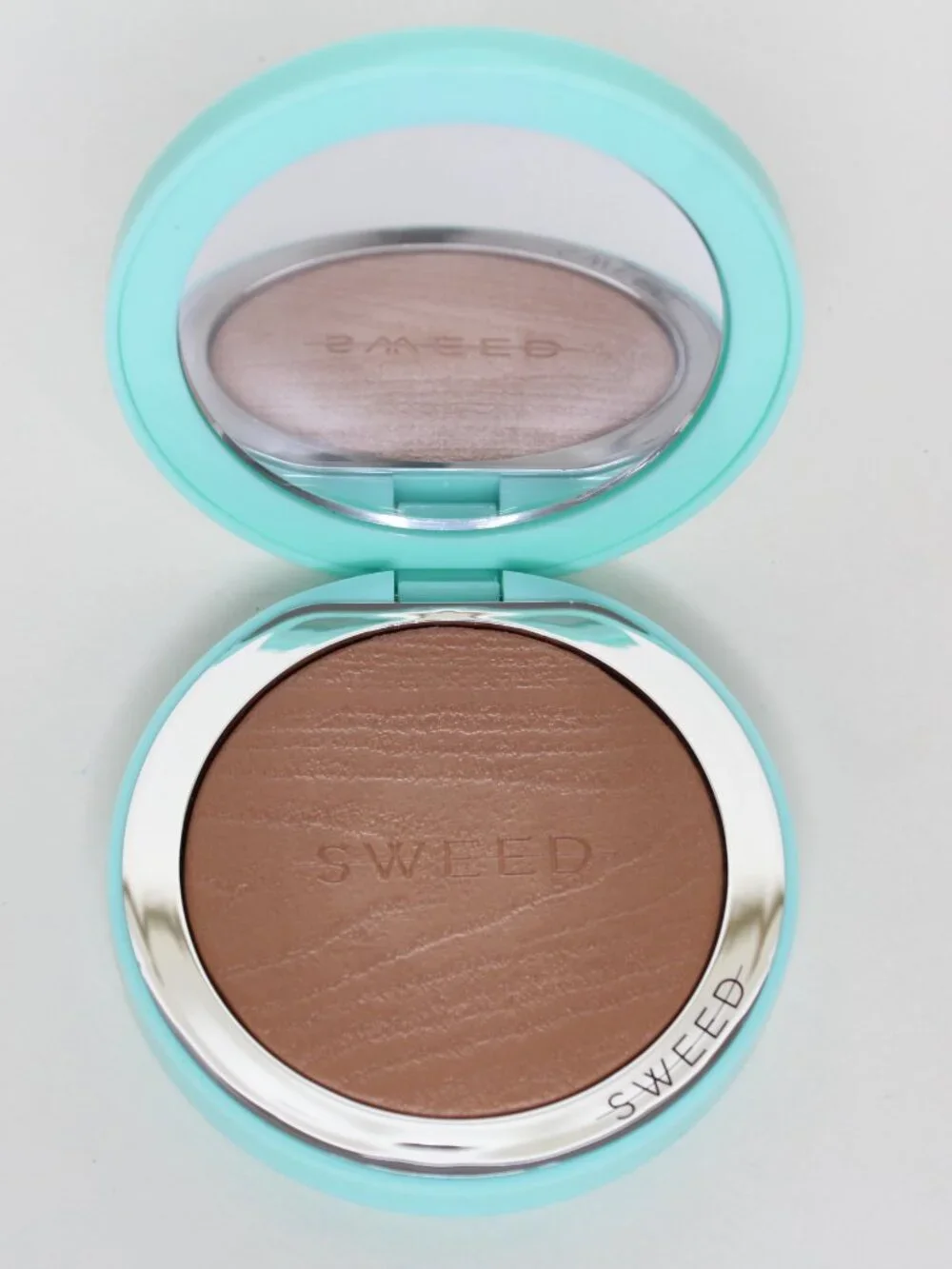 SWEED The Bronzing Powder Golden Medium 10g / 0.35 oz New
